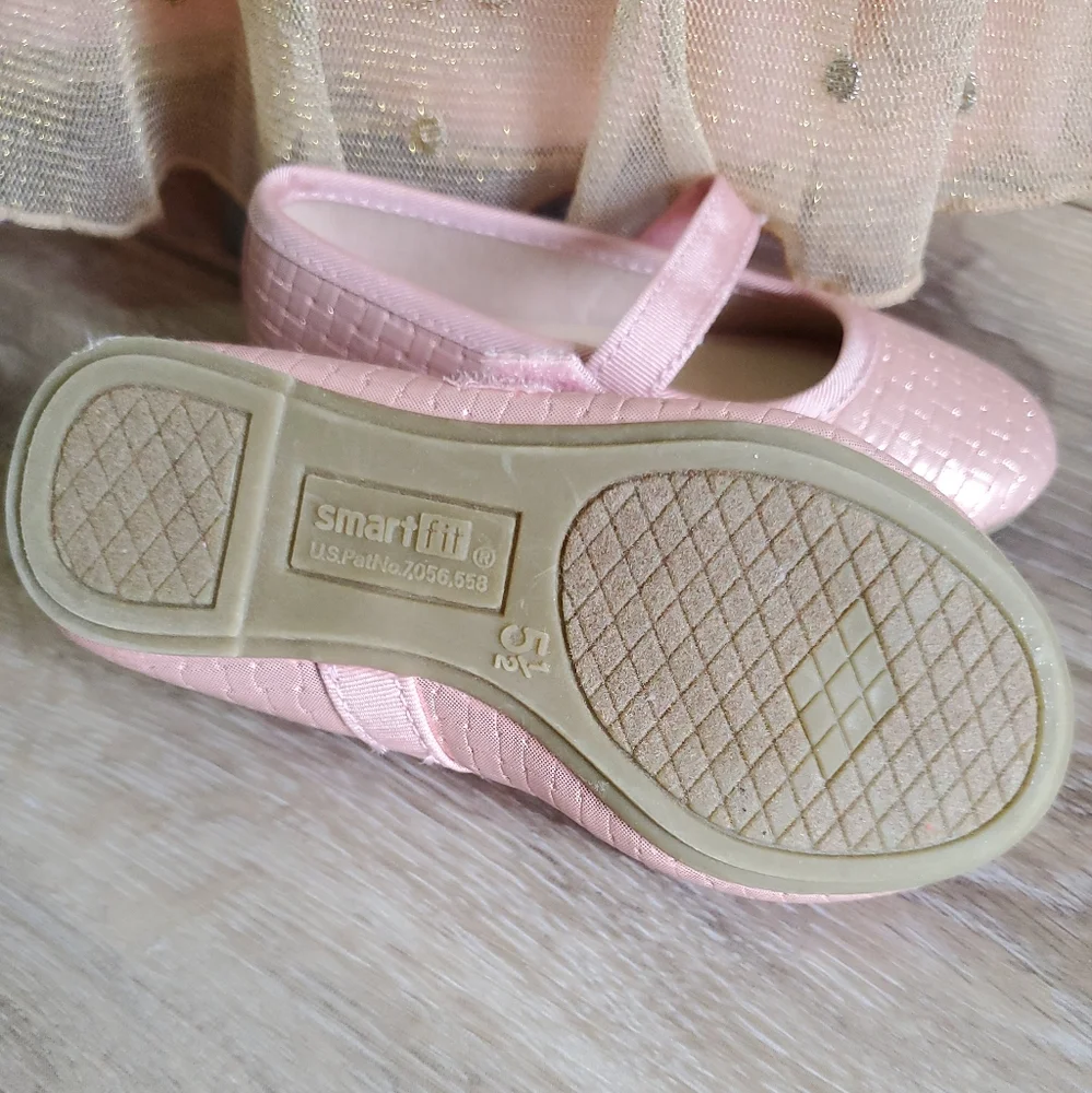 Baby's Smart fit light rose faux leather dress shoe Size 5 1/2